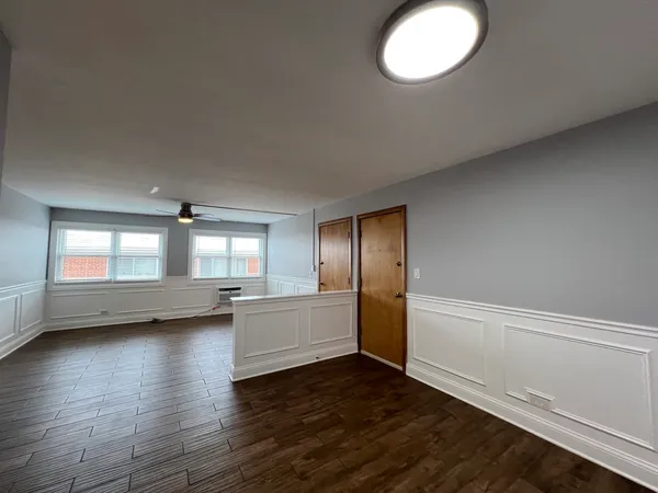 $1,650 | 1220 Carol Street, Unit 2B, Park Ridge, IL 60068