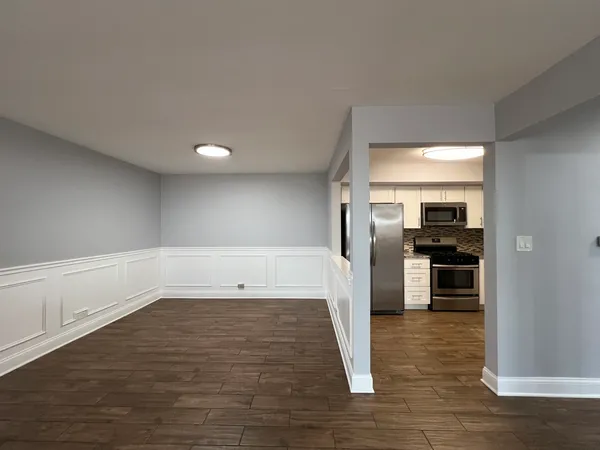 $1,650 | 1220 Carol Street, Unit 2B, Park Ridge, IL 60068
