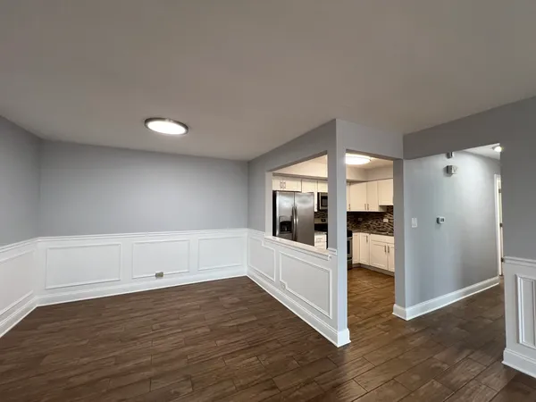 $1,650 | 1220 Carol Street, Unit 2B, Park Ridge, IL 60068