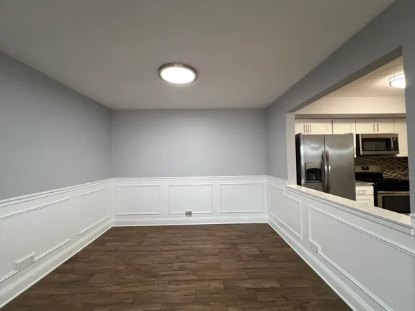 $1,650 | 1220 Carol Street, Unit 2B, Park Ridge, IL 60068