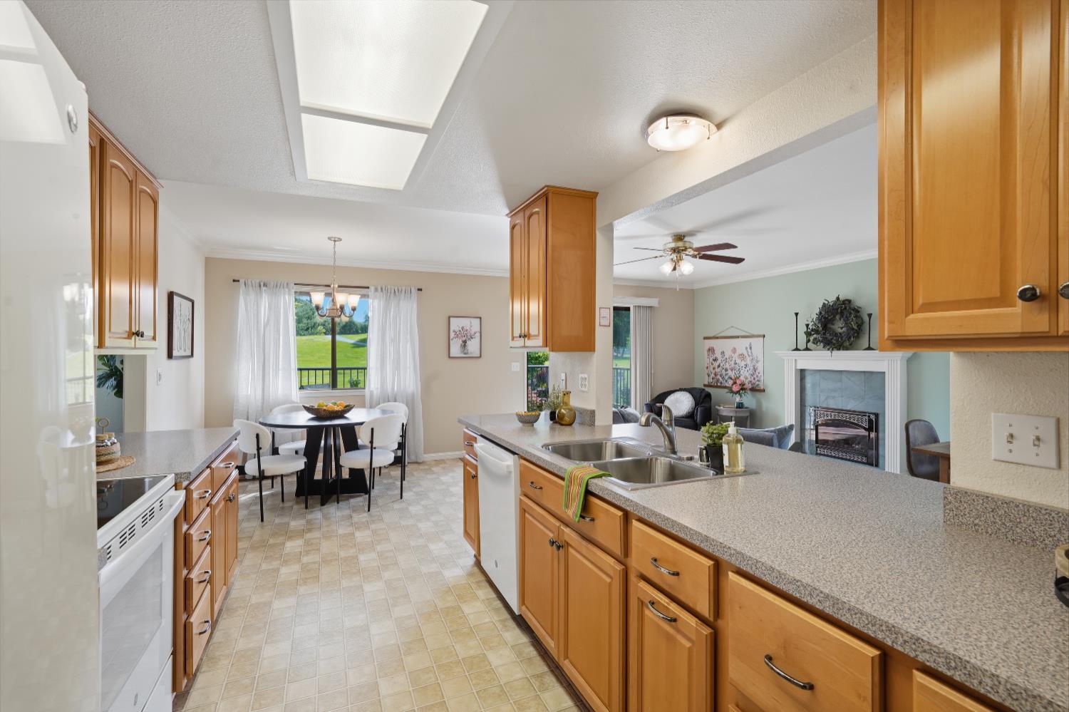 24215 Green Valley Road Auburn, CA 95602 - Photo 3 of 67