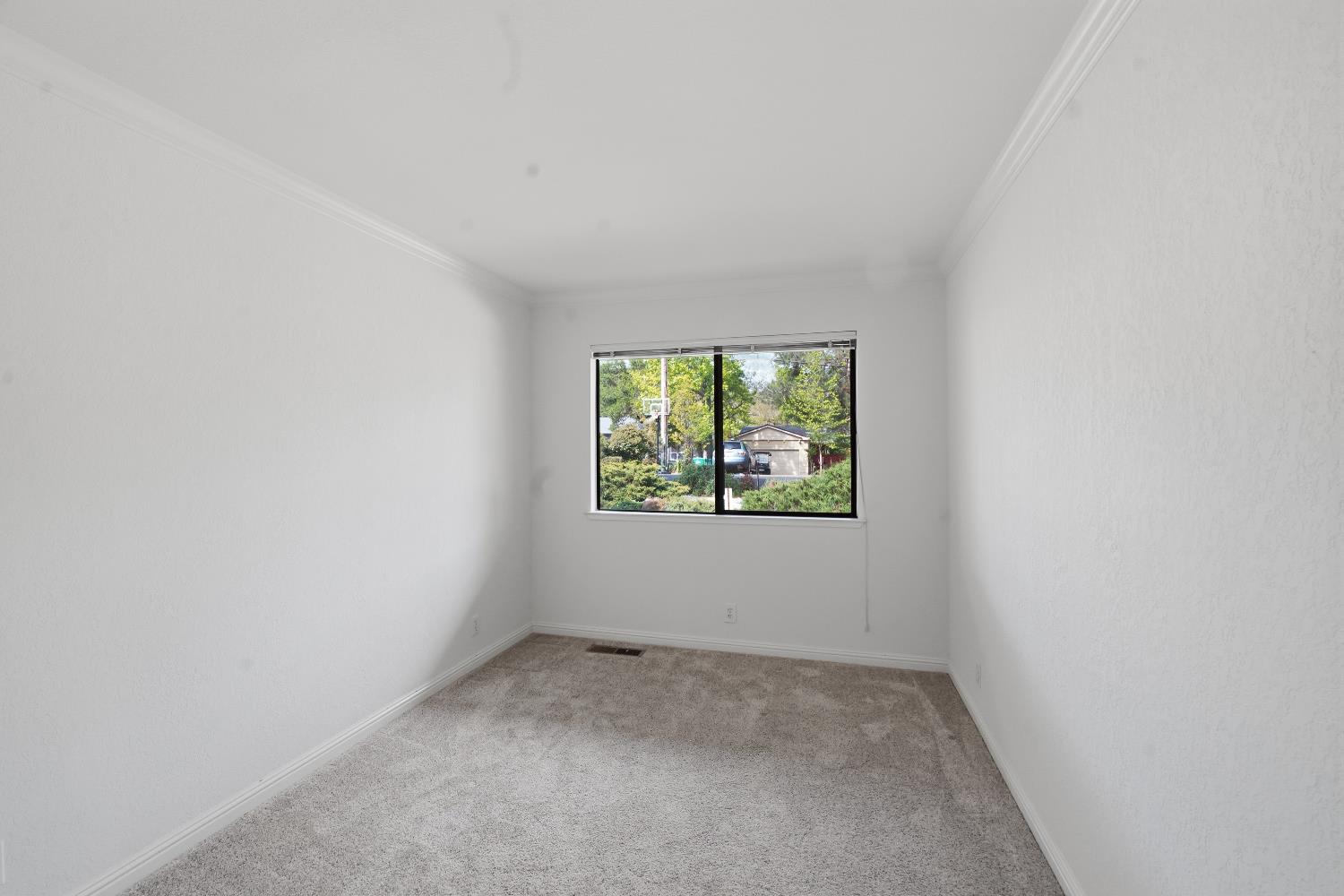 24215 Green Valley Road Auburn, CA 95602 - Photo 31 of 67
