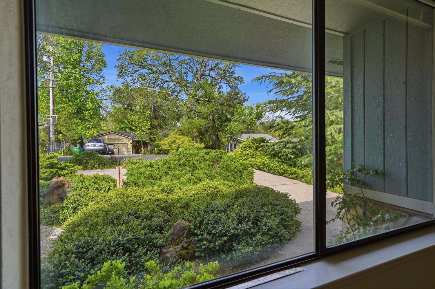 24215 Green Valley Road Auburn, CA 95602 - Photo 35 of 67 Plenty of parking