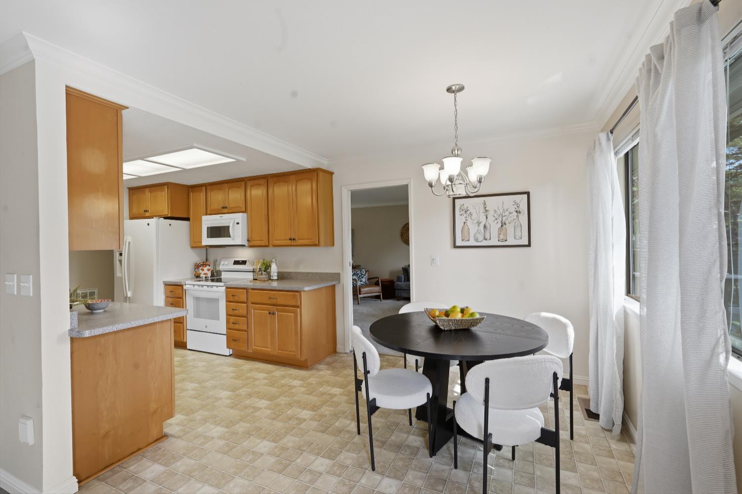 24215 Green Valley Road Auburn, CA 95602 - Photo 6 of 67