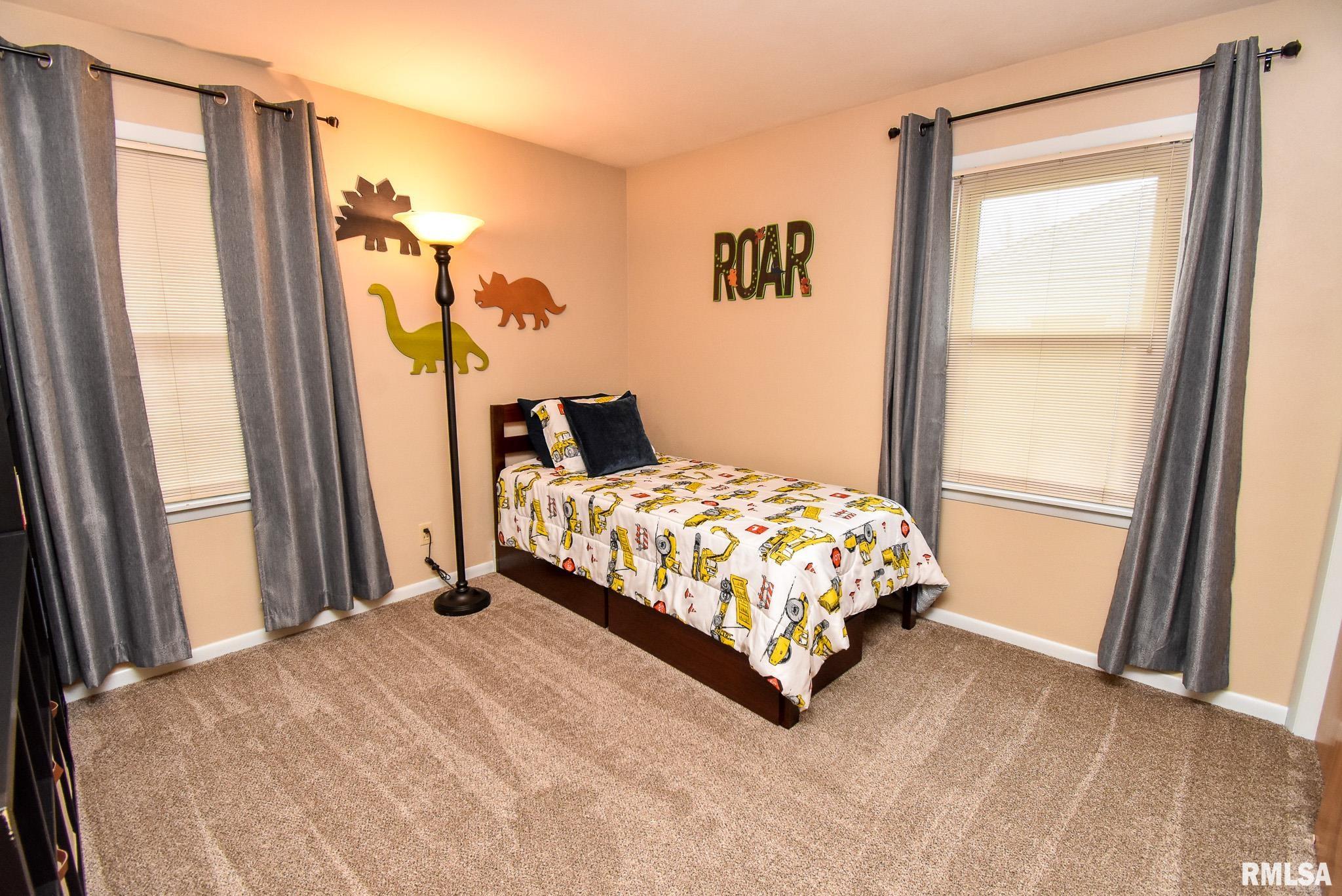 406 Sherwood Park Road Washington, IL 61571 - Photo 17 of 36 Gallery Image 17