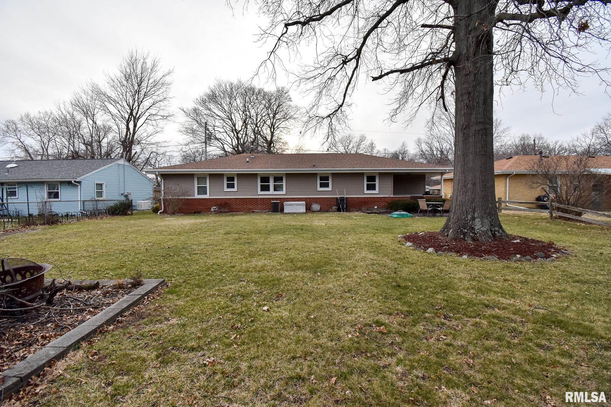 406 Sherwood Park Road Washington, IL 61571 - Photo 33 of 36 Gallery Image 33