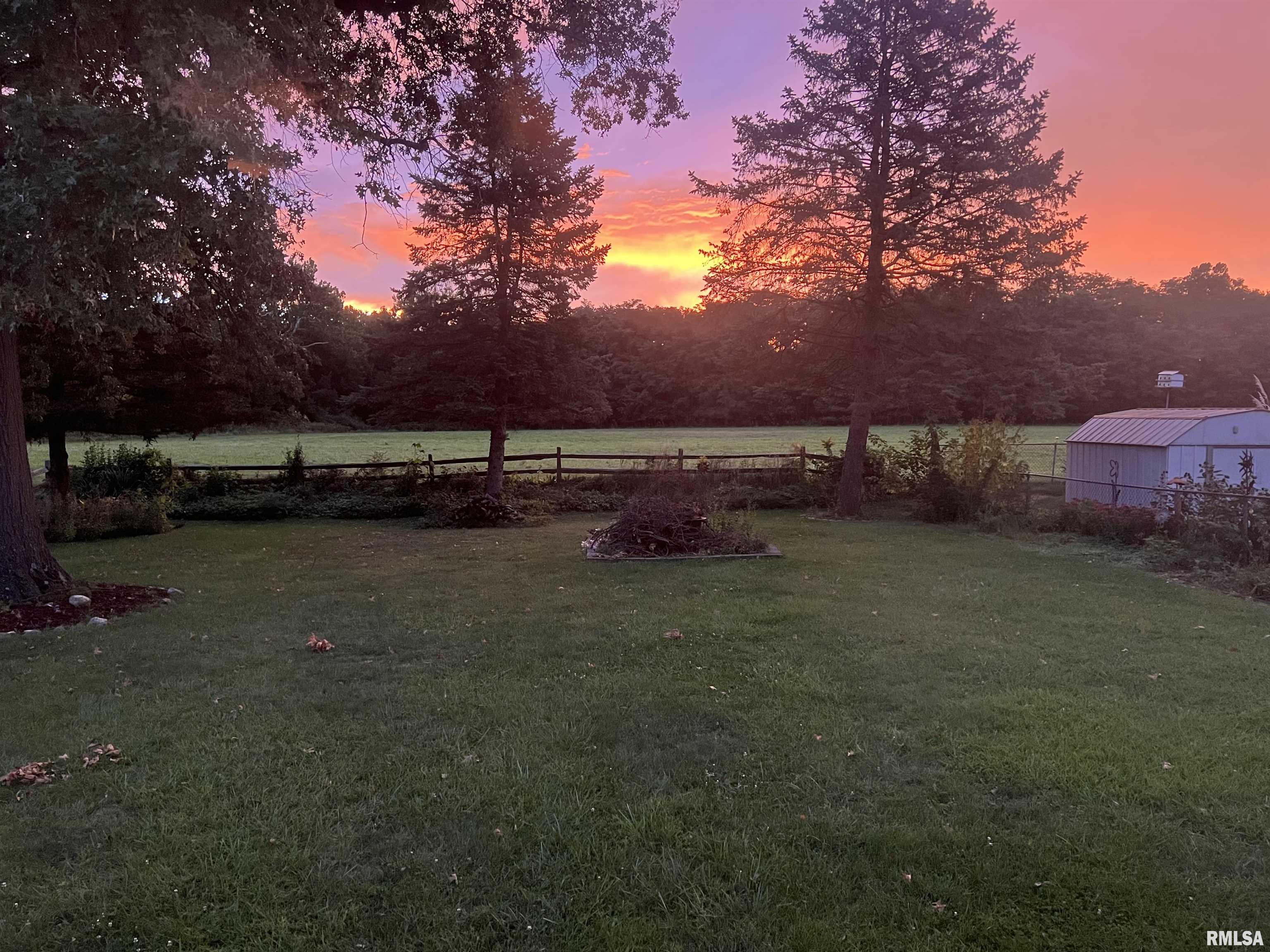 406 Sherwood Park Road Washington, IL 61571 - Photo 36 of 36 Gallery Image 36