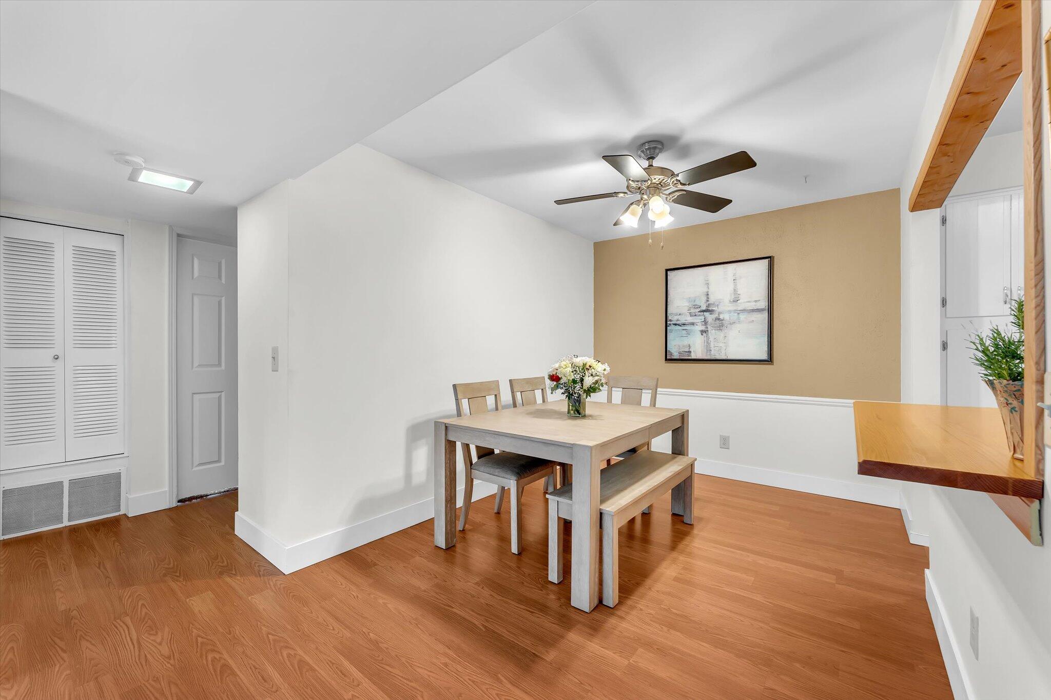 6716 Cascade Road Southeast, Unit 46 Grand Rapids, MI 49546 - Photo 18 of 33 Dining Room