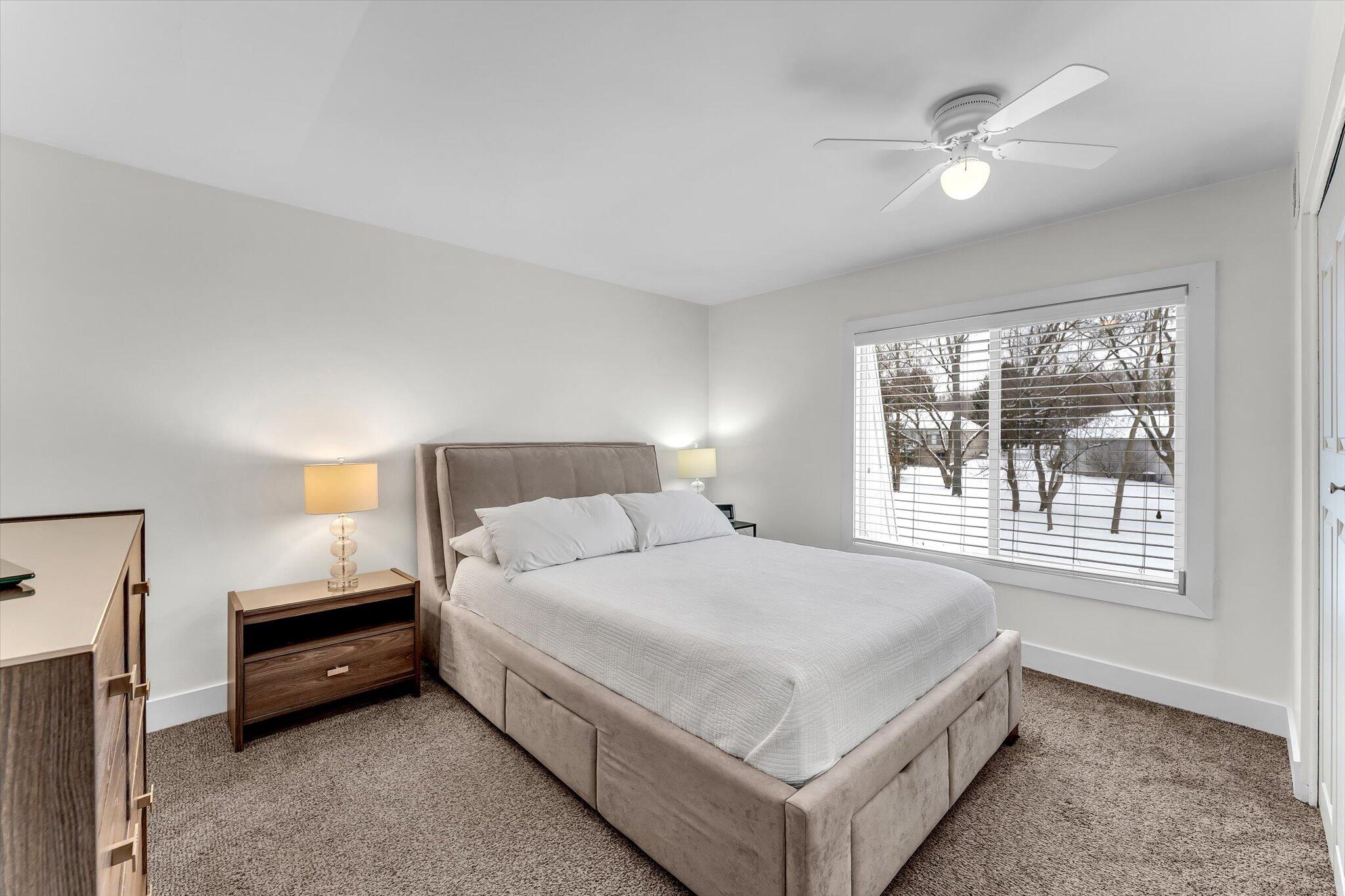 6716 Cascade Road Southeast, Unit 46 Grand Rapids, MI 49546 - Photo 20 of 33 Primary Bedroom