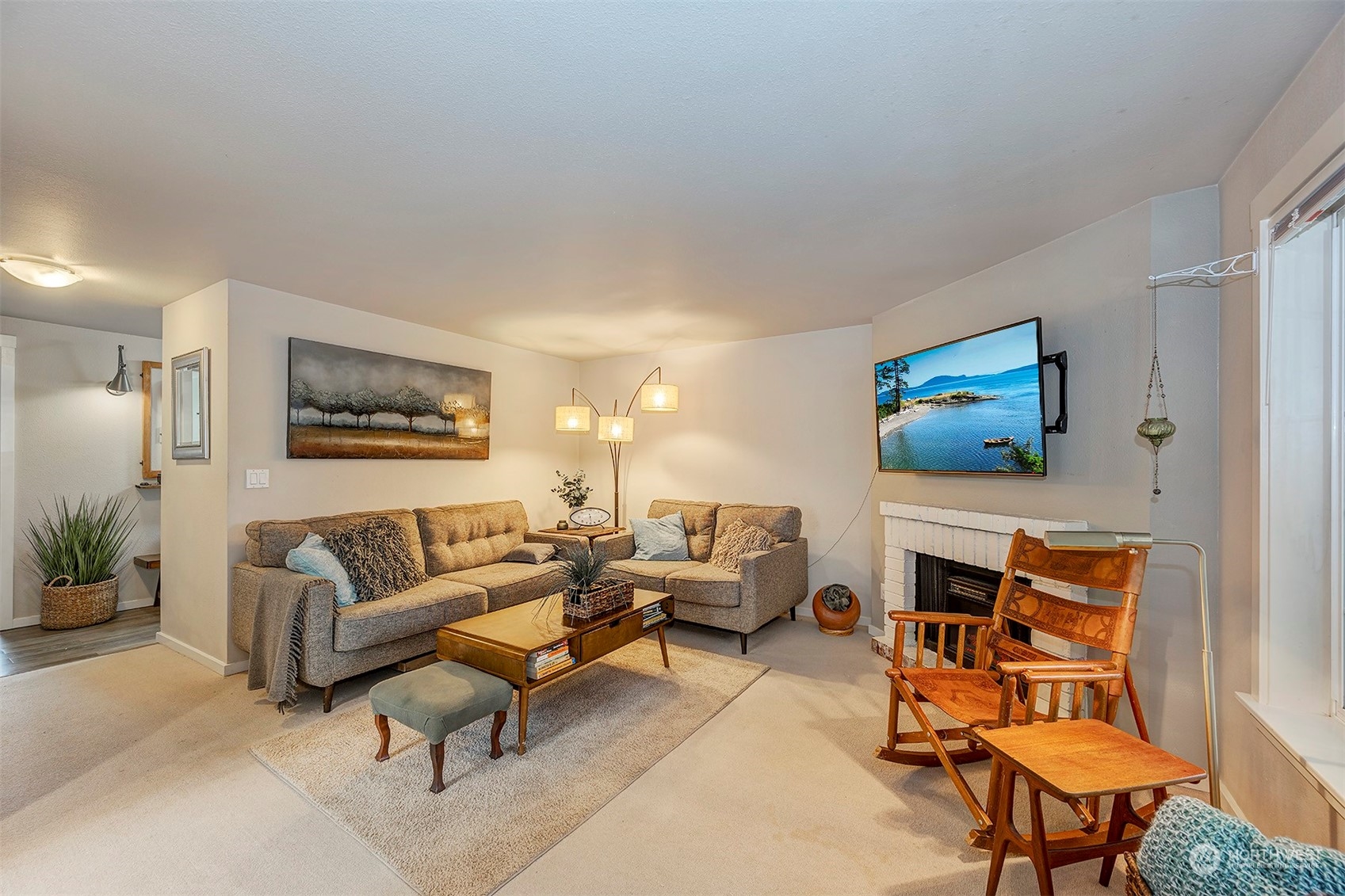 12404 East Gibson Road, Unit A206 Everett, WA 98204 - Photo 4 of 29