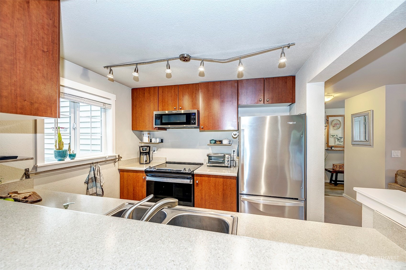 12404 East Gibson Road, Unit A206 Everett, WA 98204 - Photo 8 of 29