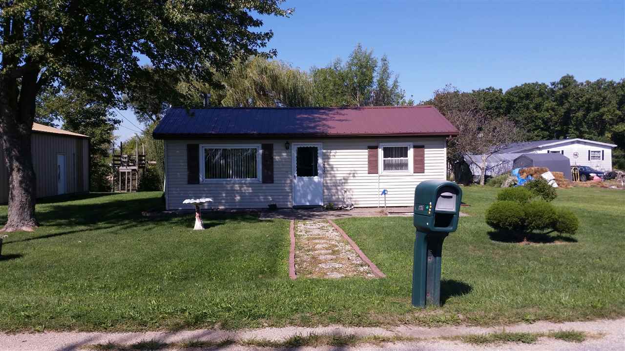 2237 East Lakeside Drive Decatur, IN 46733 - Photo 1 of 8