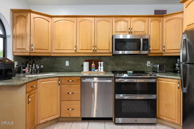 $1,600,000 | 228 Oaks Avenue, Monrovia, CA 91016