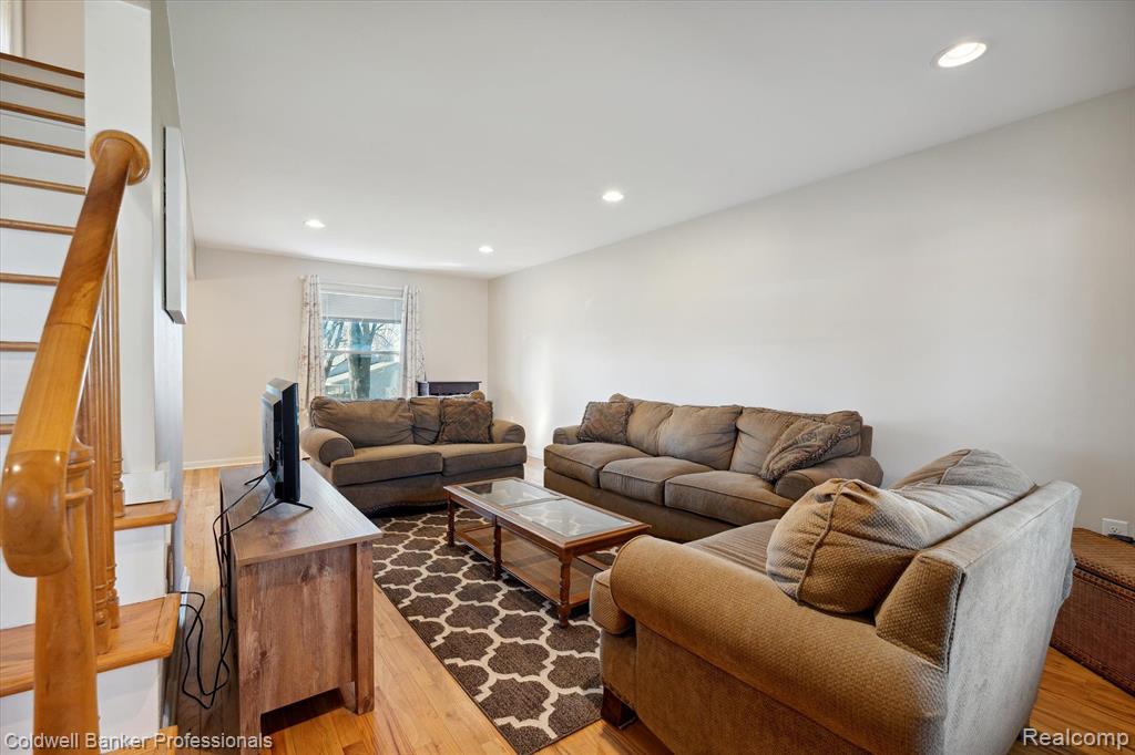 8253 Miller Road Swartz Creek, MI 48473 - Photo 10 of 44 Gallery Image 10