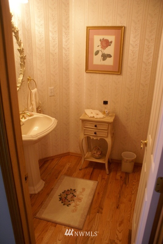 15300 Starr Road Southeast Olalla, WA 98359 - Photo 8 of 23 Gallery Image 8