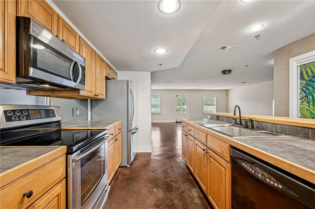 635 Lafitte Street, Unit 4 Mandeville, LA 70448 - Photo 11 of 24