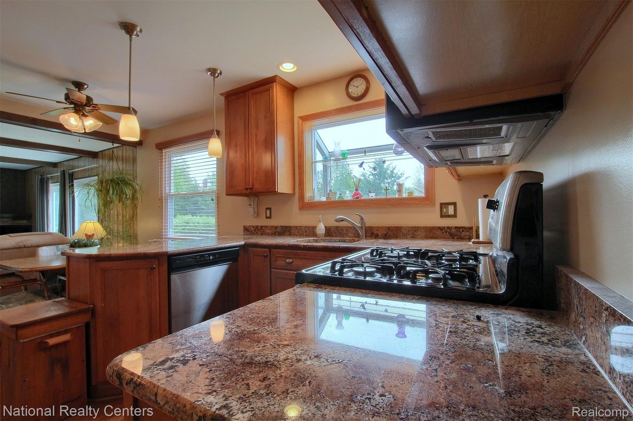 24540 Park Ridge Court Novi, MI 48375 - Photo 10 of 27 10-Kitchen 2nd View.jpg