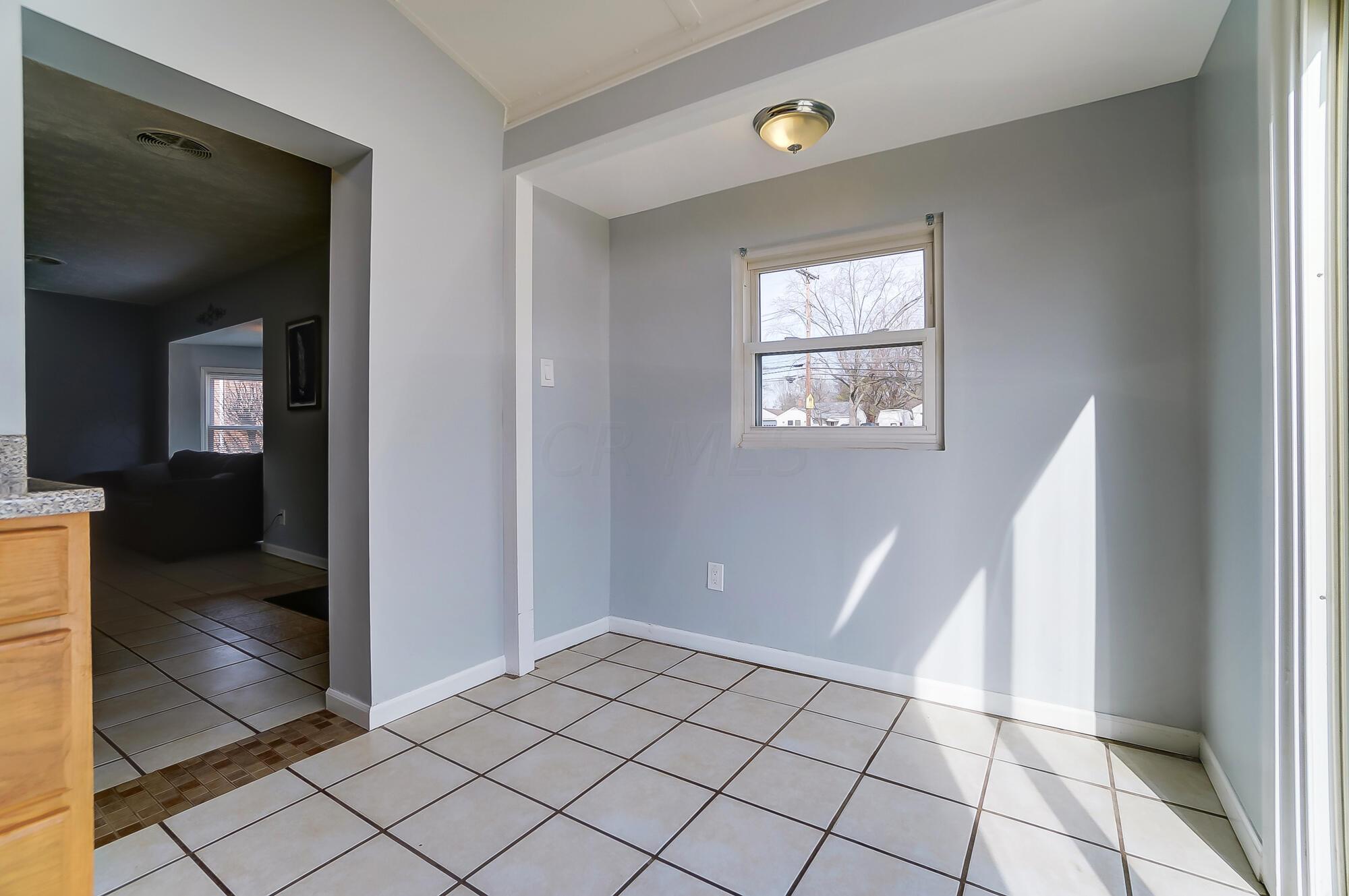 1265 Moler Road Columbus, OH 43207 - Photo 16 of 51 016_1265 Moler Rd