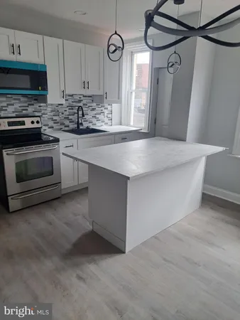 $1,995 | 6747 North Bouvier Street, Philadelphia, PA 19126