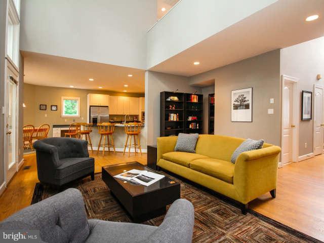 12022 North Walnut Branch Road Reston, VA 20194 - Photo 3 of 30 Family Room