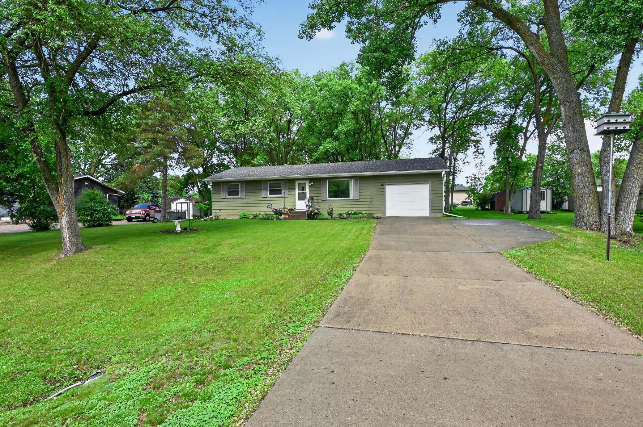1808 East Golf Course Road Northeast Alexandria, MN 56308 - Photo 2 of 55