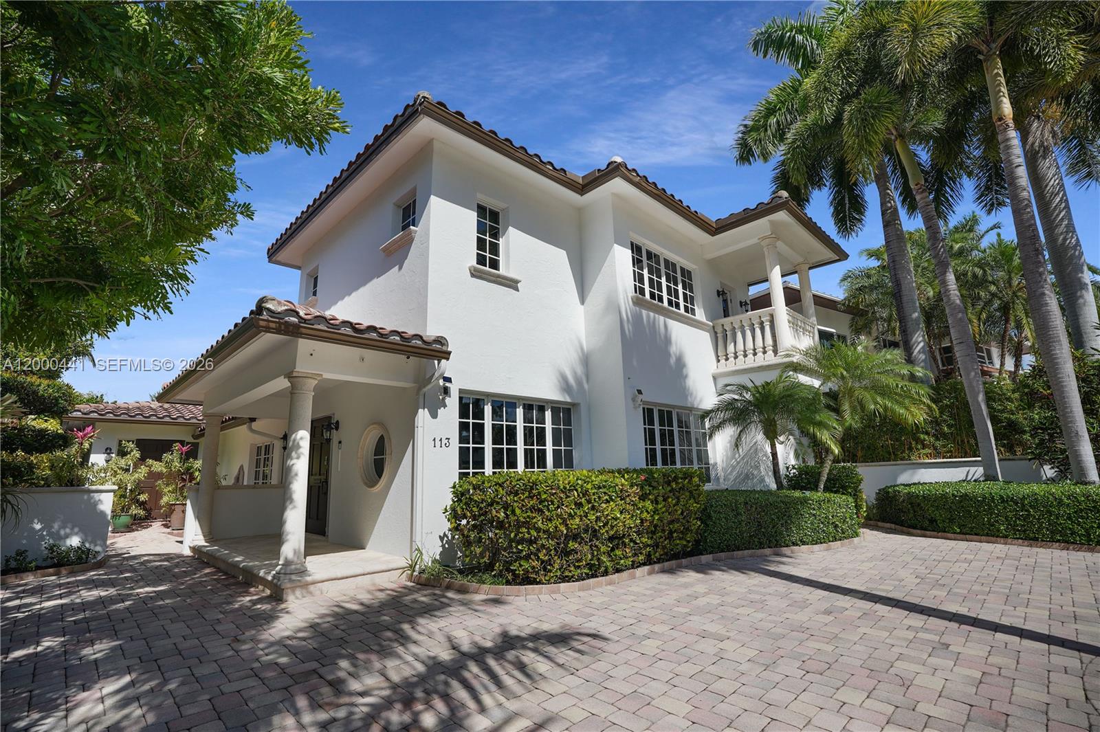 113 South Gordon Road Fort Lauderdale, FL 33301 - Photo 3 of 53 a front view of a house with a yard