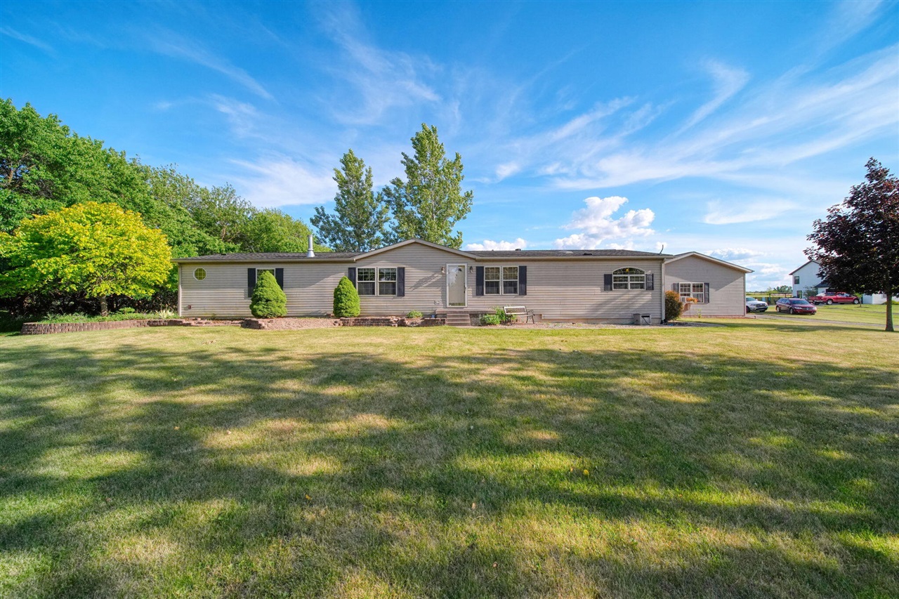 13465 Horning Road Brooklyn, MI 49230 - Photo 5 of 57