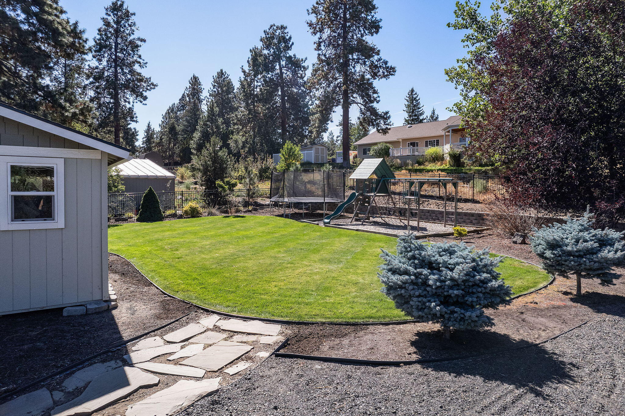 20963 Avery Lane Bend, OR 97702 - Photo 38 of 46 2024_09_27_20963_avery_lane-81