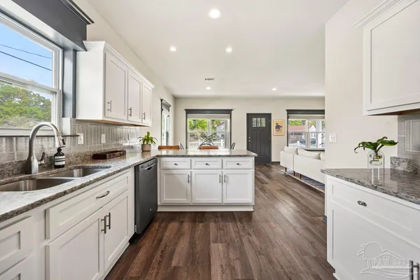 $338,000 | 301 Dwight Avenue, Pensacola, FL 32507