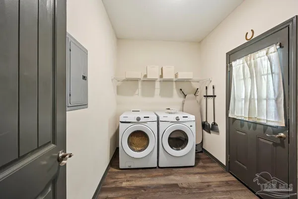 $338,000 | 301 Dwight Avenue, Pensacola, FL 32507