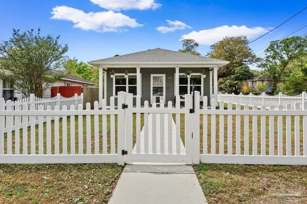 $338,000 | 301 Dwight Avenue, Pensacola, FL 32507