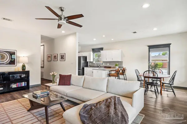 $338,000 | 301 Dwight Avenue, Pensacola, FL 32507