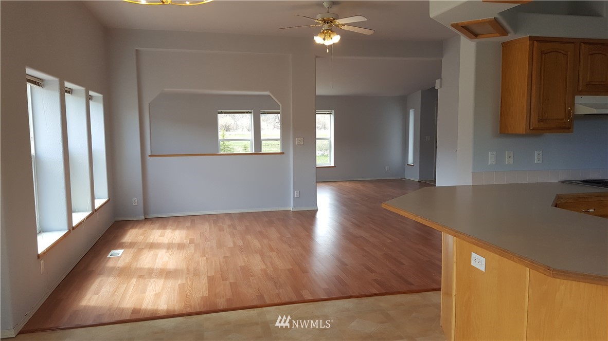 303 3 Lakes Road Cle Elum, WA 98922 - Photo 3 of 24 Gallery Image 3
