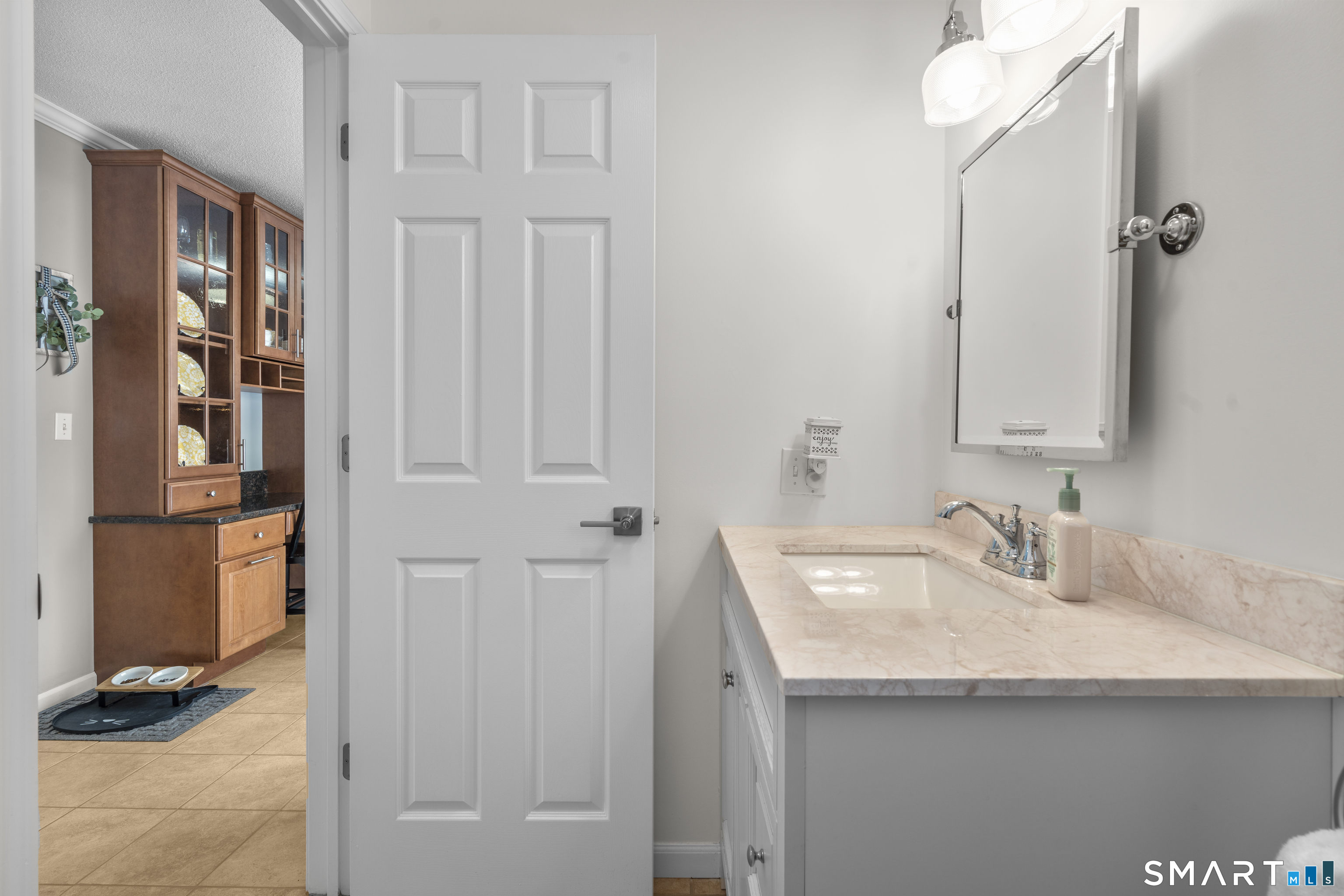 319 Thomaston Road, Unit 61 Watertown, CT 06795 - Photo 13 of 31