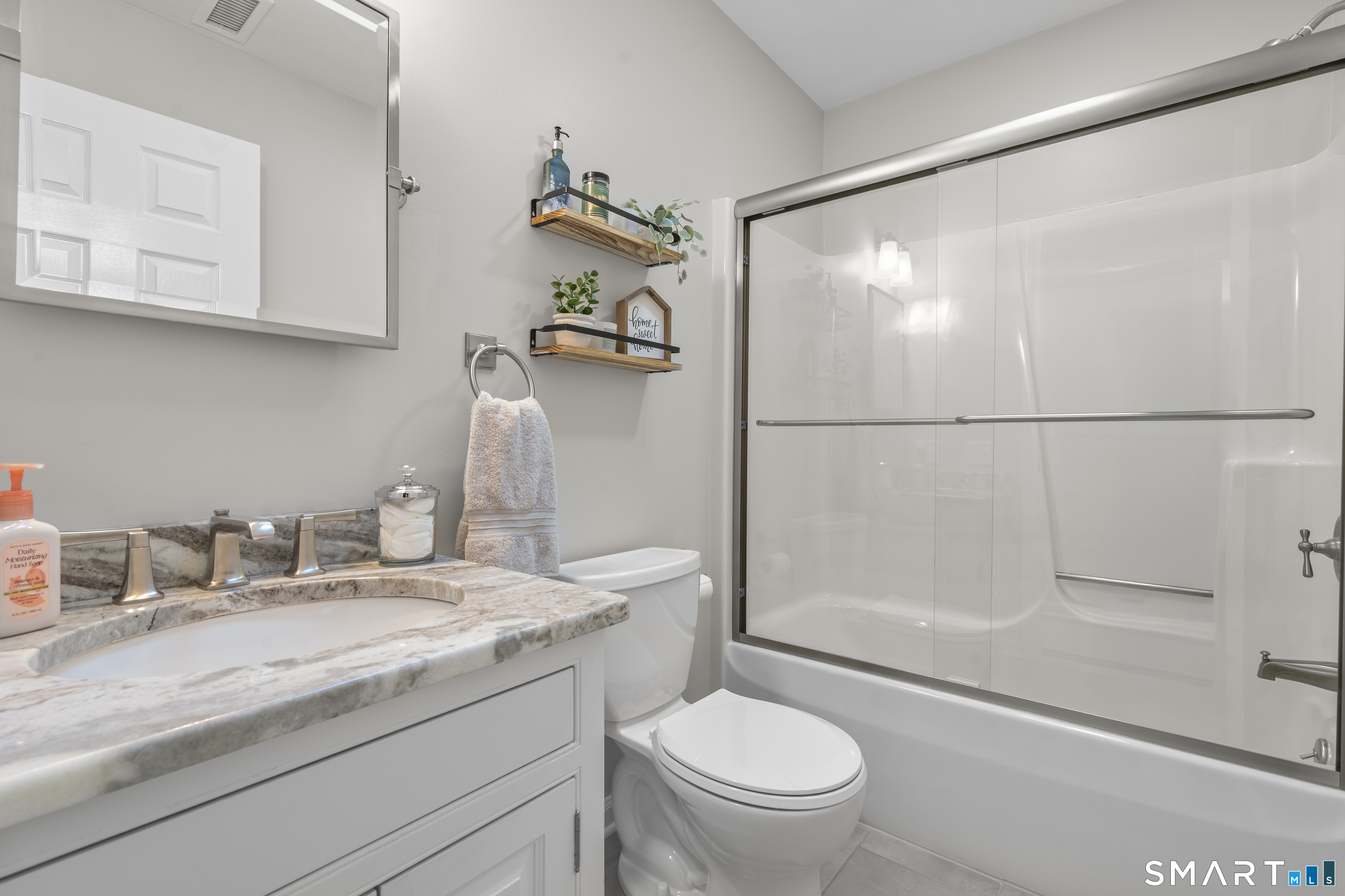 319 Thomaston Road, Unit 61 Watertown, CT 06795 - Photo 24 of 31