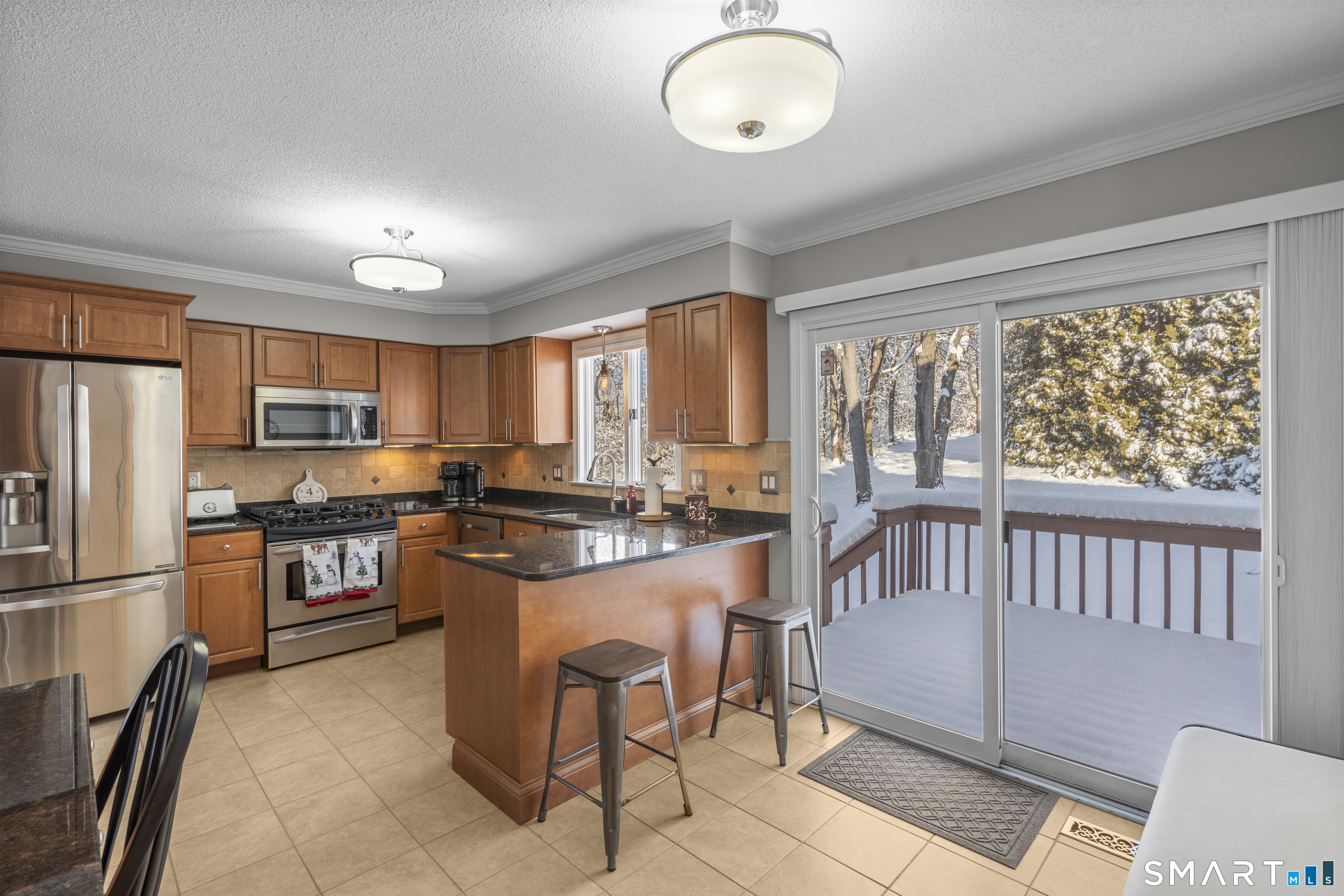 319 Thomaston Road, Unit 61 Watertown, CT 06795 - Photo 7 of 31