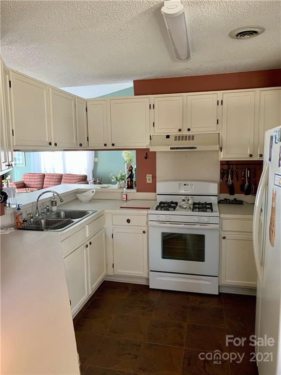617 Heathridge Road, Unit 8 Rock Hill, SC 29732 - Photo 5 of 9 Gallery Image 5