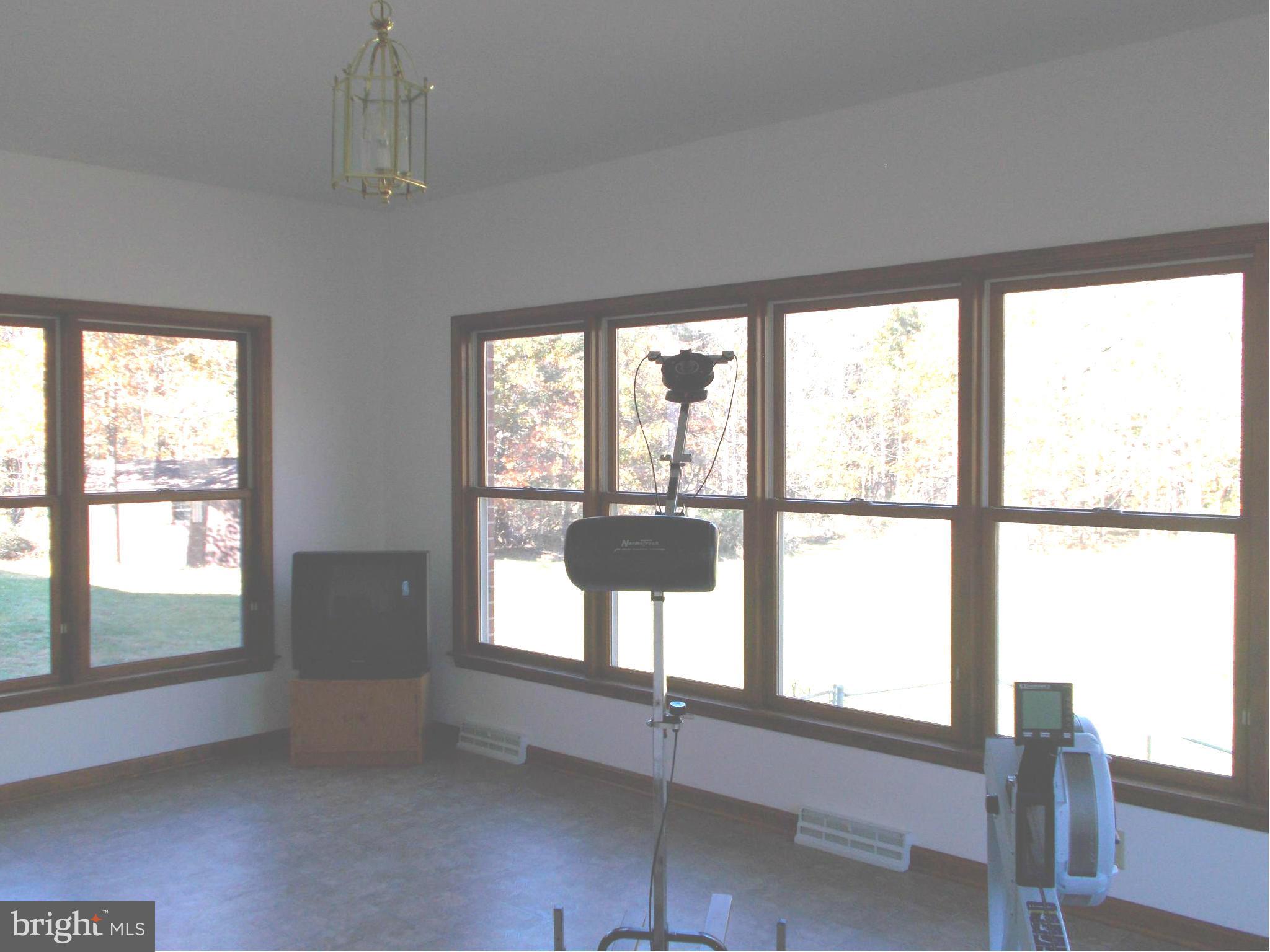 10945 Garrison Hollow Road Clear Spring, MD 21722 - Photo 11 of 30 Interior (General)