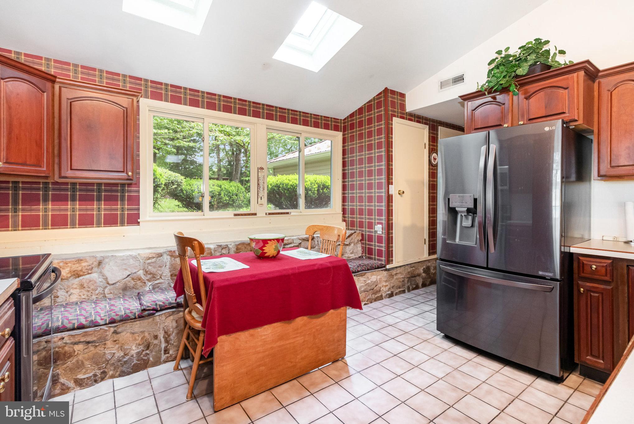 7653 Moyer Road Harrisburg, PA 17112 - Photo 22 of 78 Kitchen