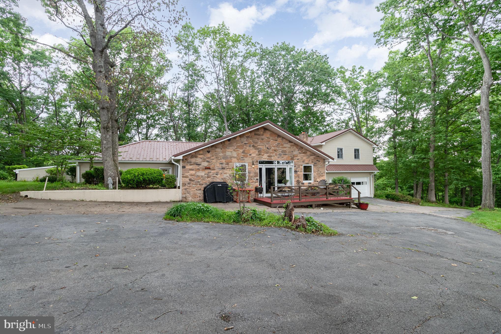 7653 Moyer Road Harrisburg, PA 17112 - Photo 8 of 78 7653 Moyer Rd