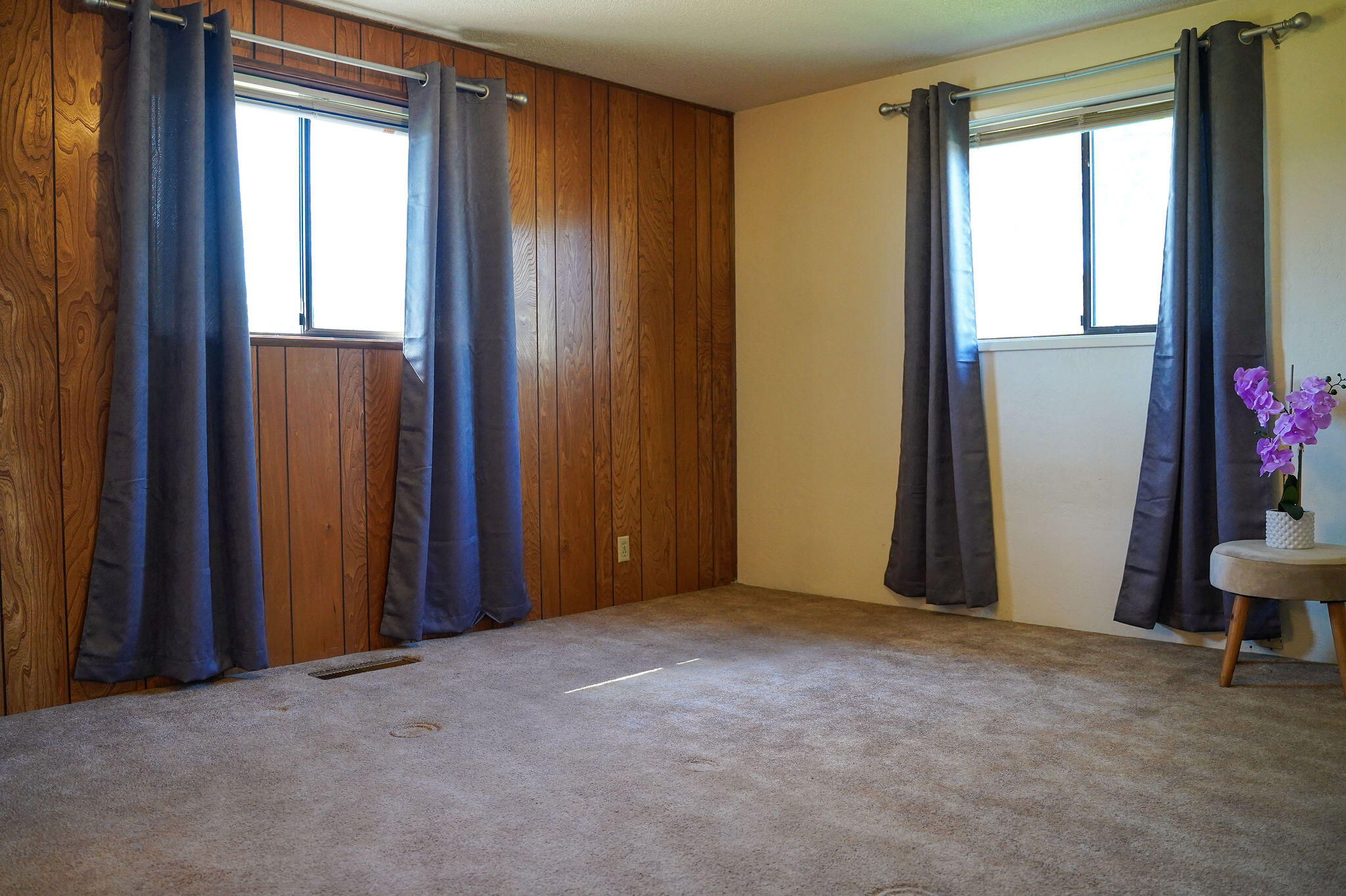 920 South 4th Street Central Point, OR 97502 - Photo 24 of 31 DSC01700