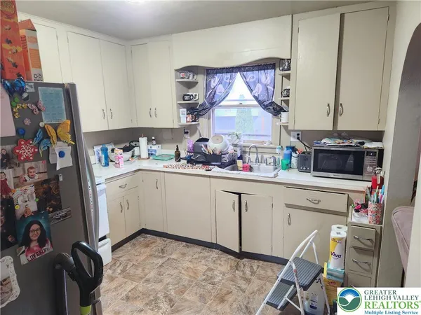 $295,000 | 213-215 East Franklin Street, Slatington, PA 18080