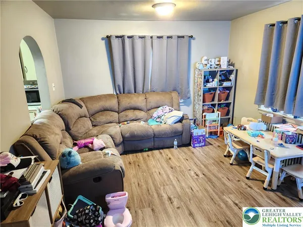 $295,000 | 213-215 East Franklin Street, Slatington, PA 18080