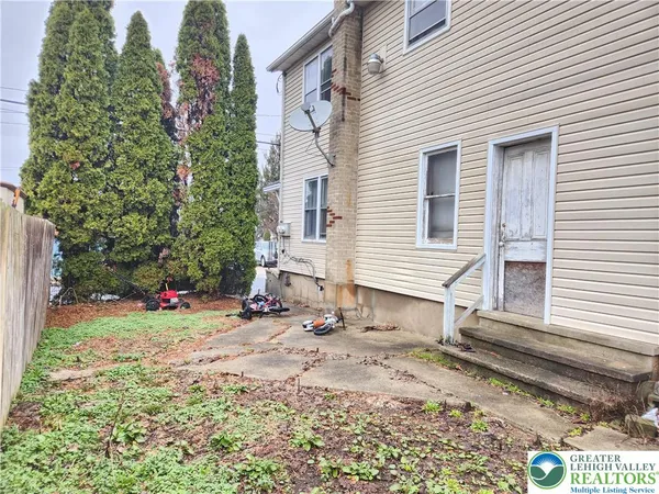 $295,000 | 213-215 East Franklin Street, Slatington, PA 18080