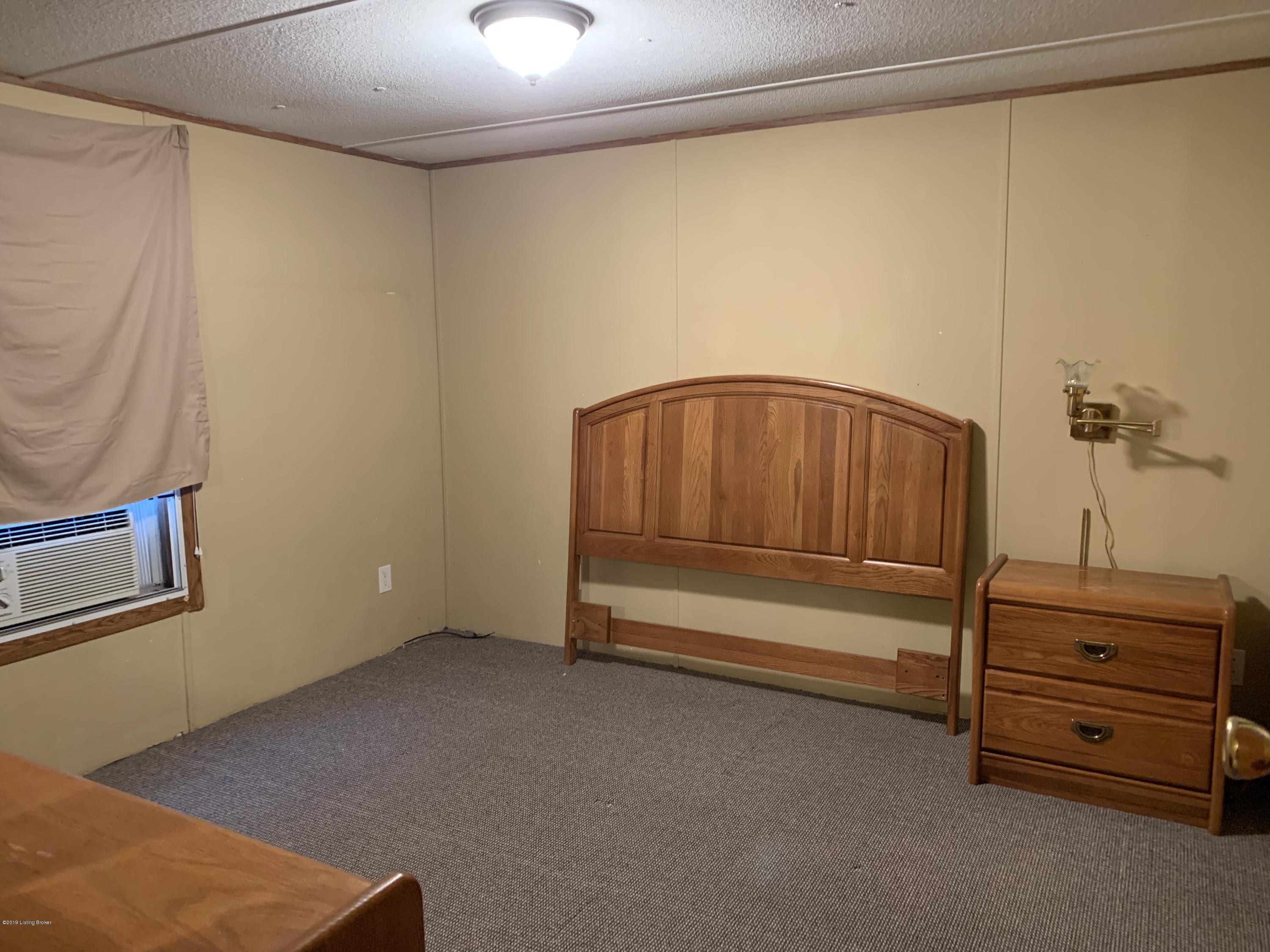 422 Wilderness Road Mammoth Cave, KY 42259 - Photo 12 of 29 bedroom 1