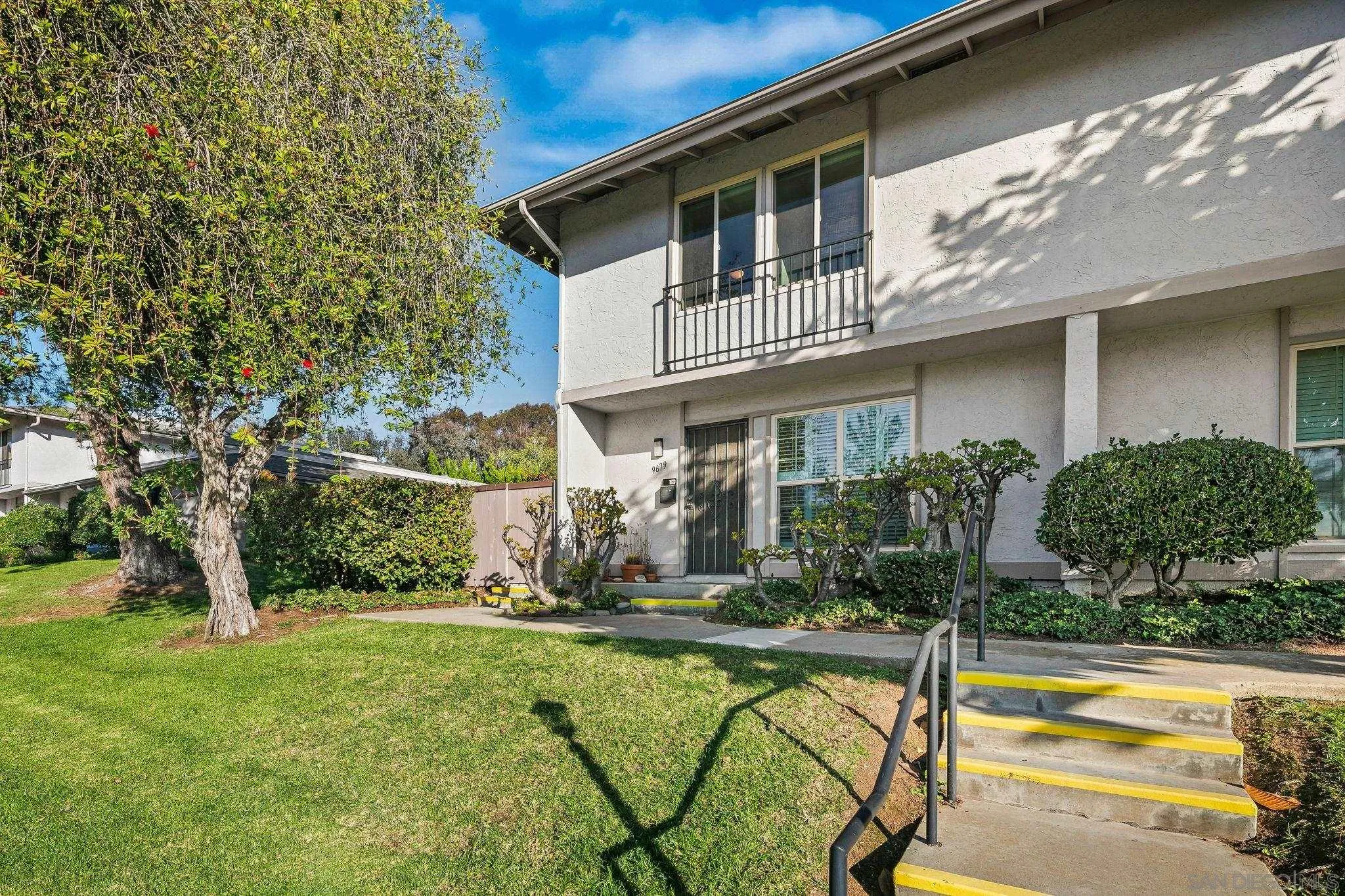 9679 Easter Way San Diego, CA 92121 - Photo 2 of 28