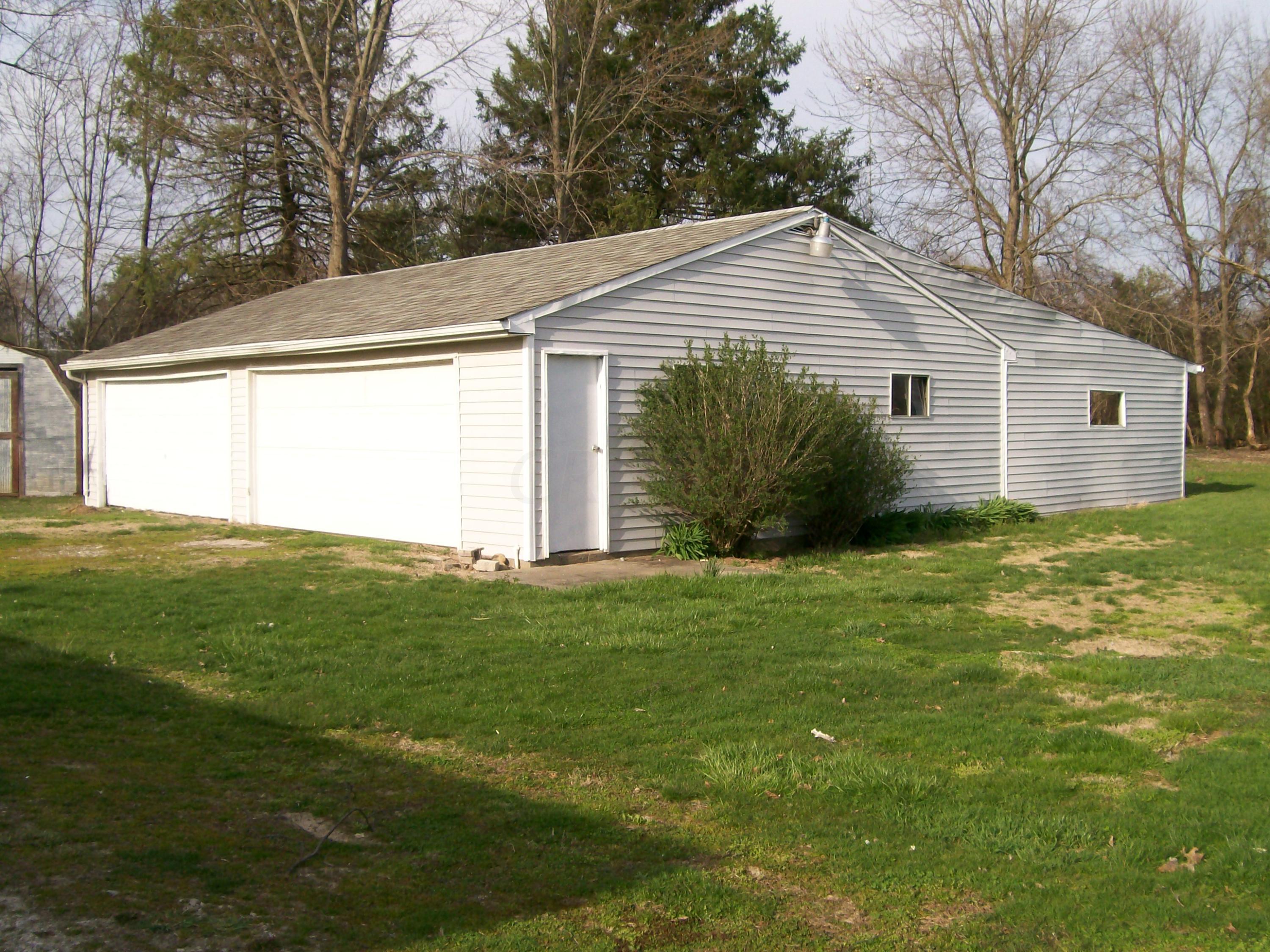 3366 Watkins Road Columbus, OH 43207 - Photo 3 of 20 Gallery Image 3