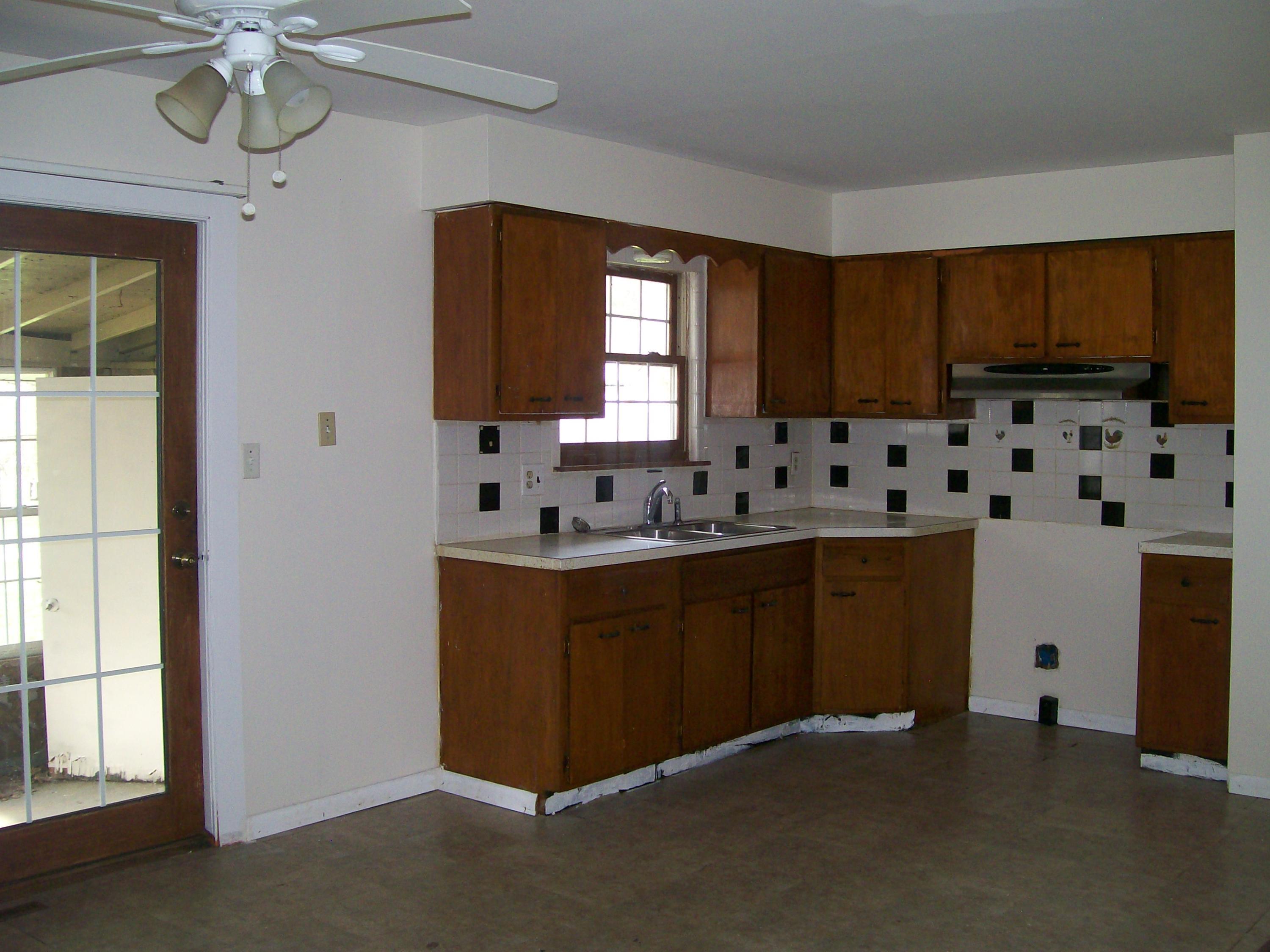 3366 Watkins Road Columbus, OH 43207 - Photo 7 of 20 Gallery Image 7