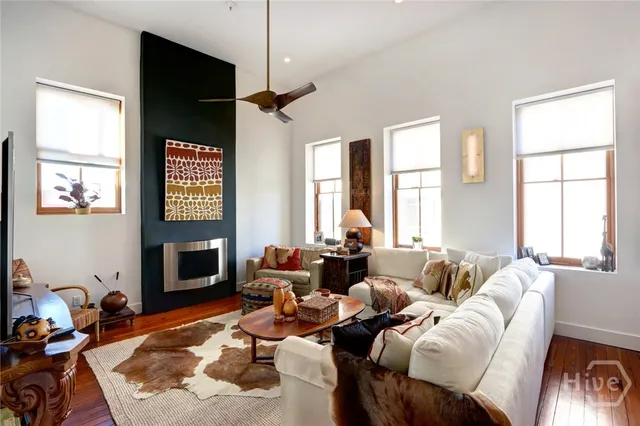 $995,000 | 9 West York Street, Unit 306, Savannah, GA 31401