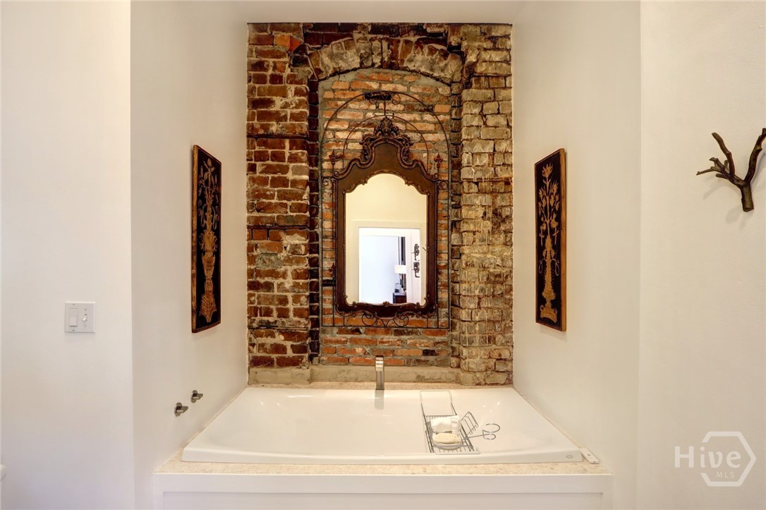 9 West York Street, Unit 306 Savannah, GA 31401 - Photo 30 of 50